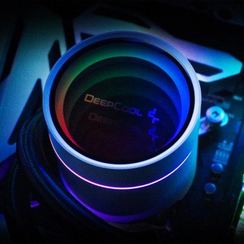 Водяная система охлаждения CASTLE 240EX A-RGB WH в ПК HAFF WHITE PHOENIX Водяная система охлаждения CASTLE 240EX A-RGB WH в ПК HAFF WHITE PHOENIX